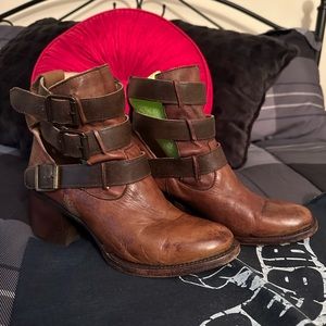 Freebird Rolin size 9